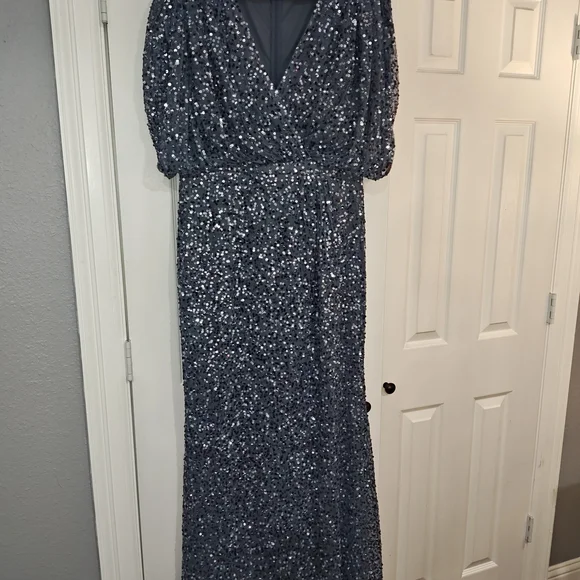 Mac Duggal Evening Gown Size 10 - Picture 2 of 9